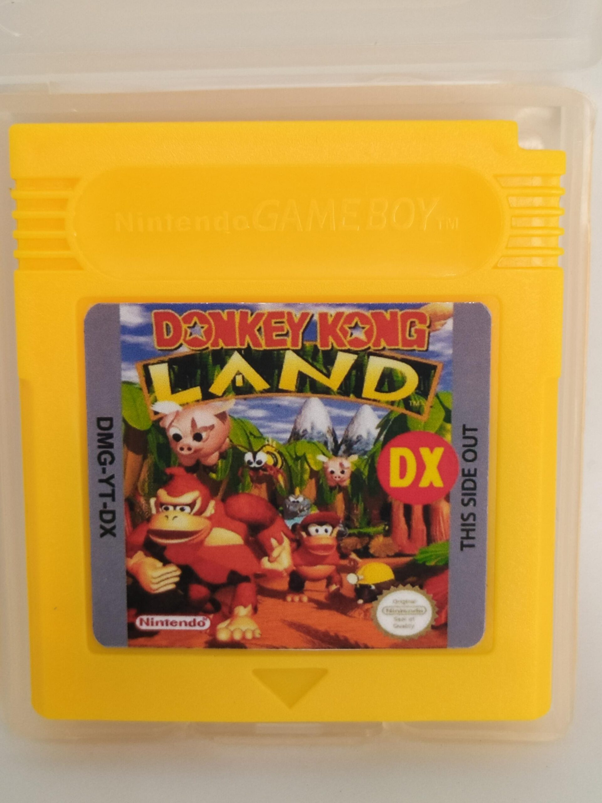 Donkey Kong Land 1 DX (colorized hack) For Nintendo Gameboy Color